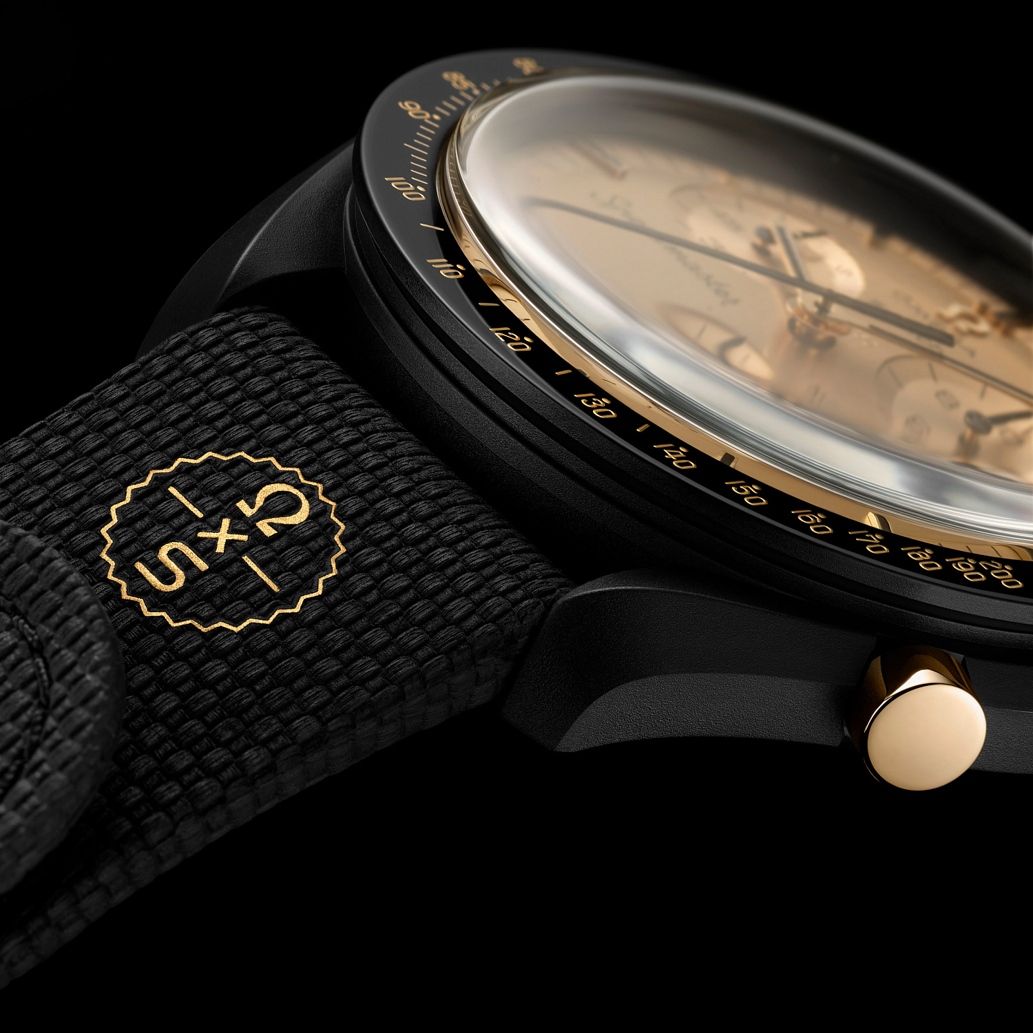 Золотой MoonSwatch: Omega и Swatch выпустили часы с золотом из 1969 года